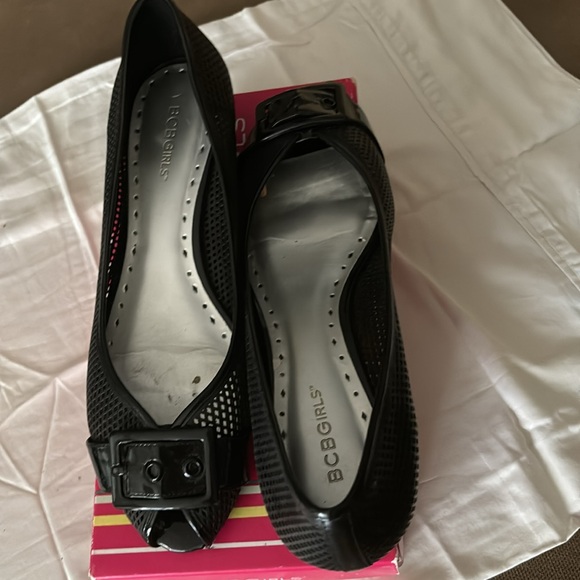 Practically brand new. Wedge style heel. - Picture 2 of 3